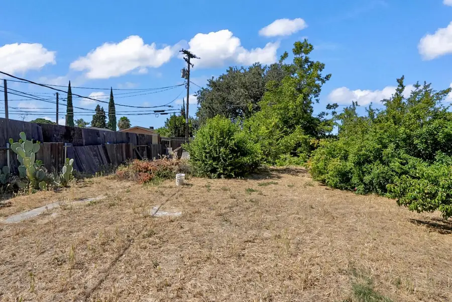 317 Barozzi Avenue, Modesto, CA 95351 - #2