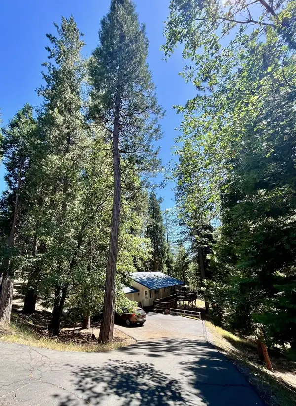 5635 Azalea Circle, Pollock Pines, CA 95726