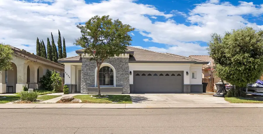 5239 Sire Court, Riverbank, CA 95367 - #2