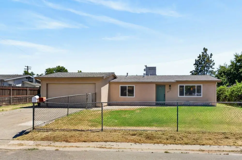 8212 Bruns Way, Sacramento, CA 95828 - #1