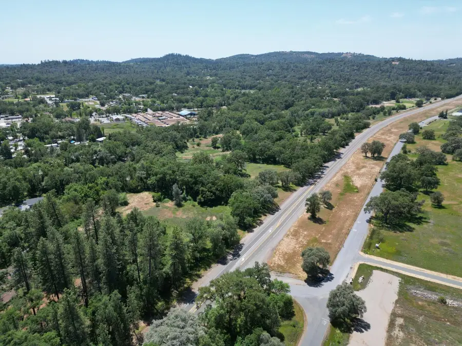 17238 Carrie Ann Lane, Penn Valley, CA 95946 - #2