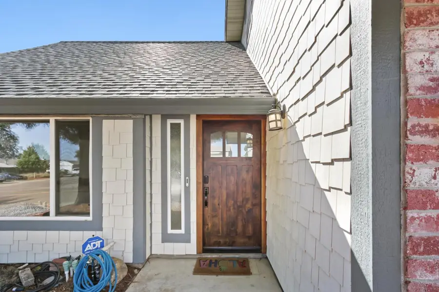 5730 Casa Grande Avenue, Rocklin, CA 95677 - #2