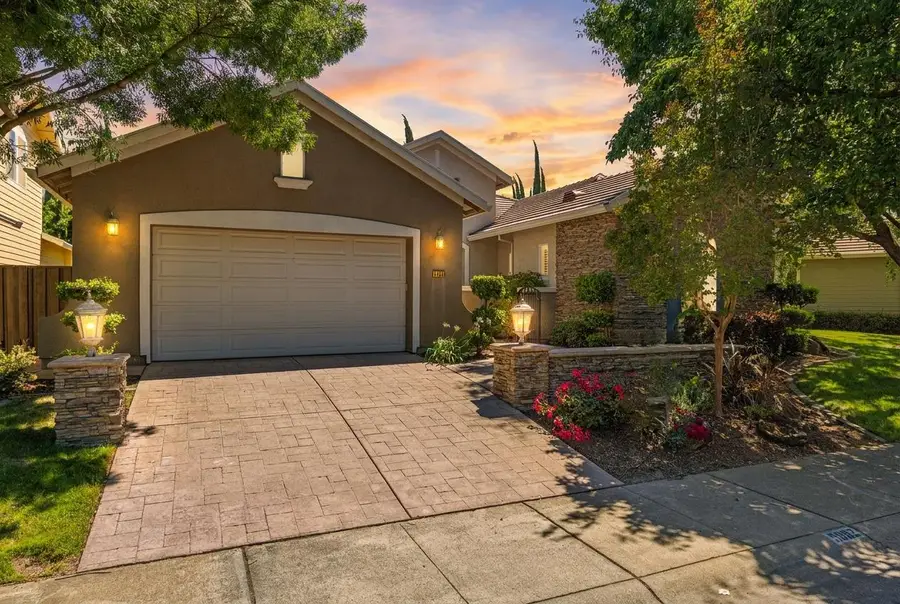5962 Country Manor Place, Sacramento, CA 95835 - #2