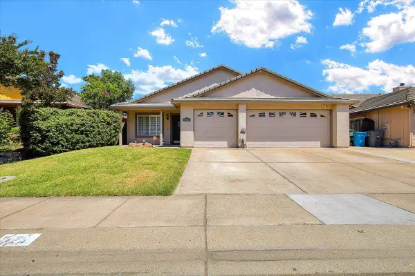 479 River Oaks Drive, Yuba City, CA 95991