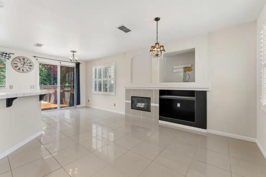 6425 Aspen Gardens Way, Citrus Heights, CA 95621 - #3