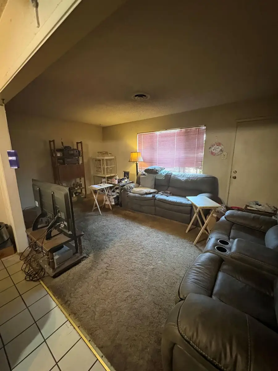 5032 Sky Parkway, Sacramento, CA 95823 - #2