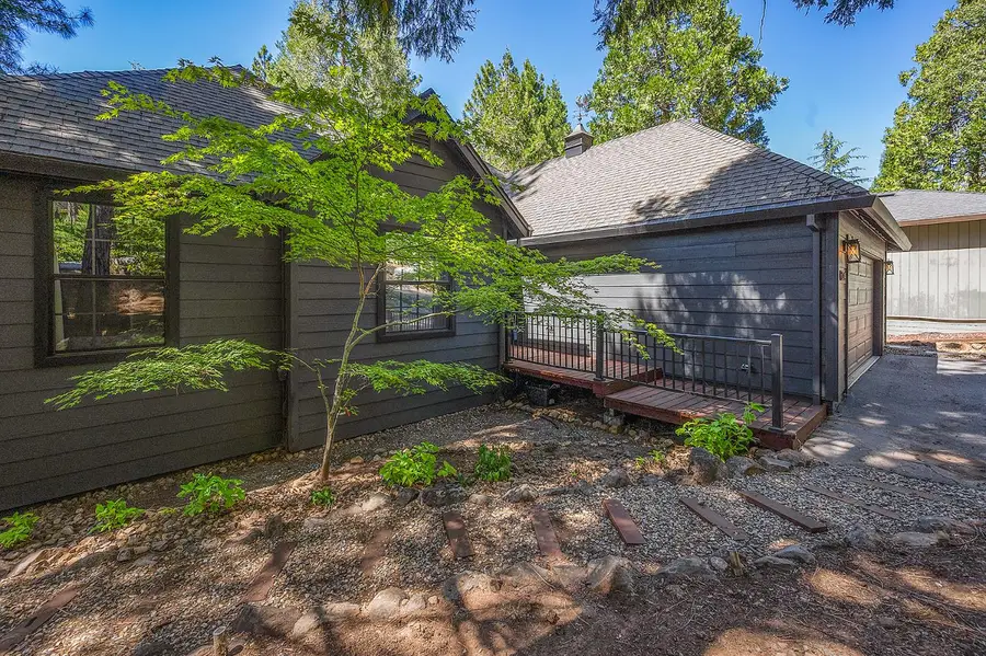 214 Forest Meadows Drive, Murphys, CA 95247 - #2