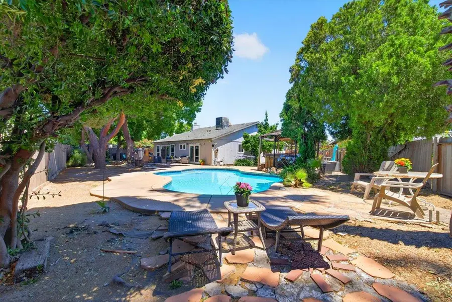 10 Tananger Court, Sacramento, CA 95833 - #2