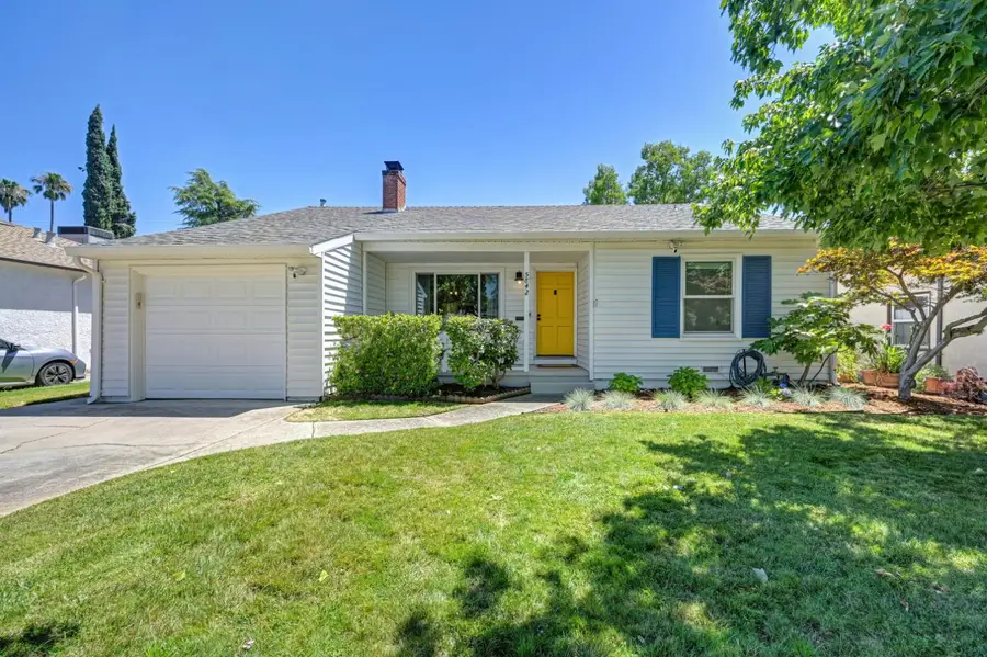 5842 13th Avenue, Sacramento, CA 95820 - #2