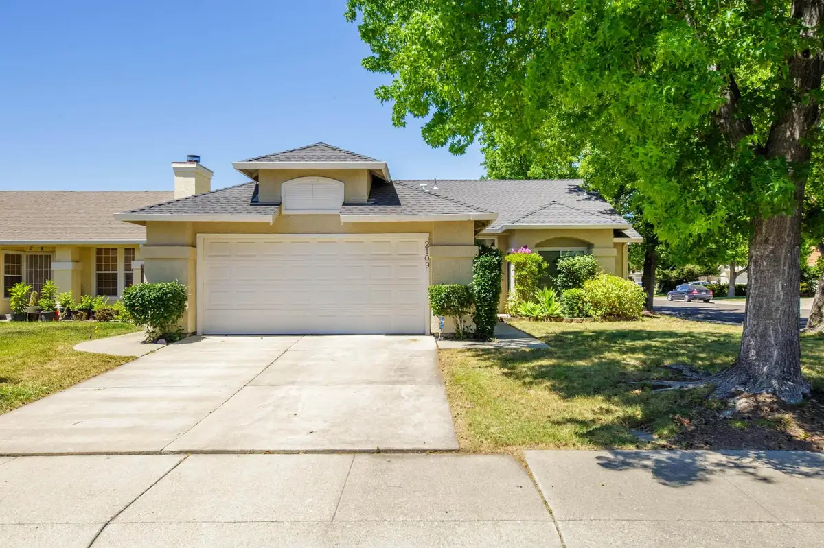 2109 Alta Sierra Street, Stockton, CA 95206 - #1