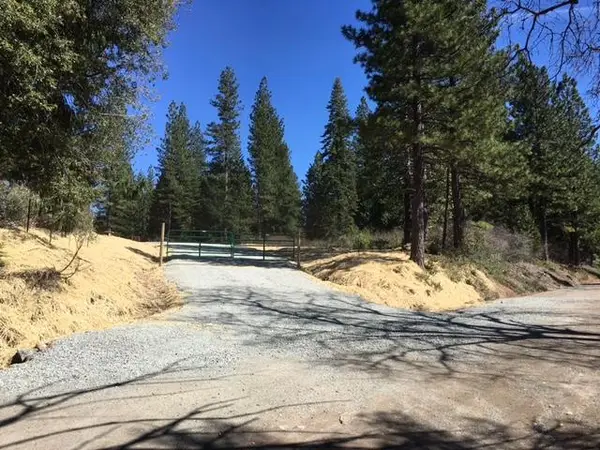 22281 Back Bone Road, Nevada City, CA 95959