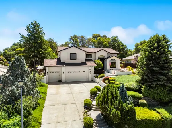 12620 Quail Hollow Drive, Auburn, CA 95603