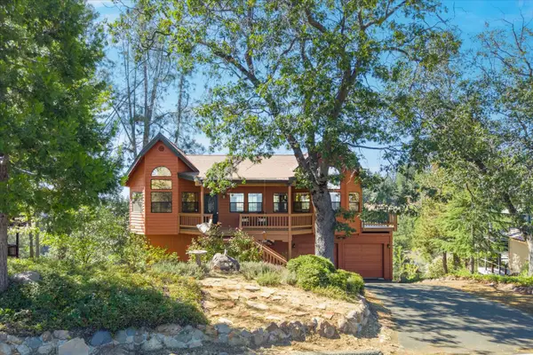 1016 Sandalwood Drive, Murphys, CA 95247