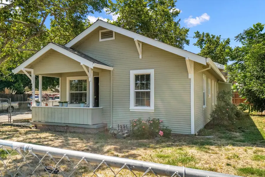 3472 12th Avenue, Sacramento, CA 95817 - #2