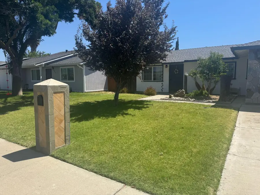 332 N 2nd Street, Los Banos, CA 93635 - #2