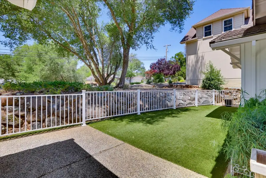 18087 Jayhawk Drive, Penn Valley, CA 95946 - #2