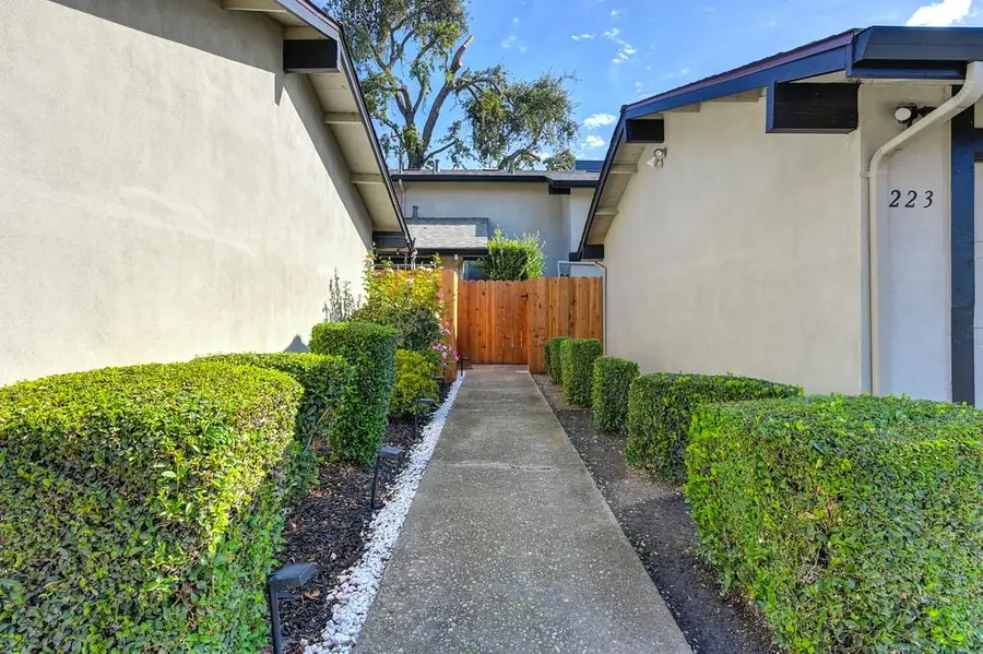 3225 De Ovan Avenue, Stockton, CA 95204 - #3