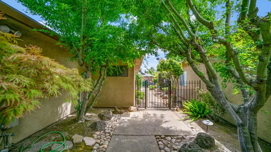2561 Central Park Drive, Lodi, CA 95242 - #2