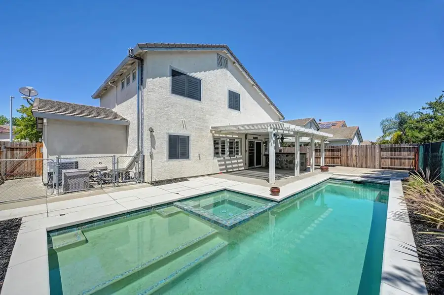 533 Alden Way, Roseville, CA 95678 - #2