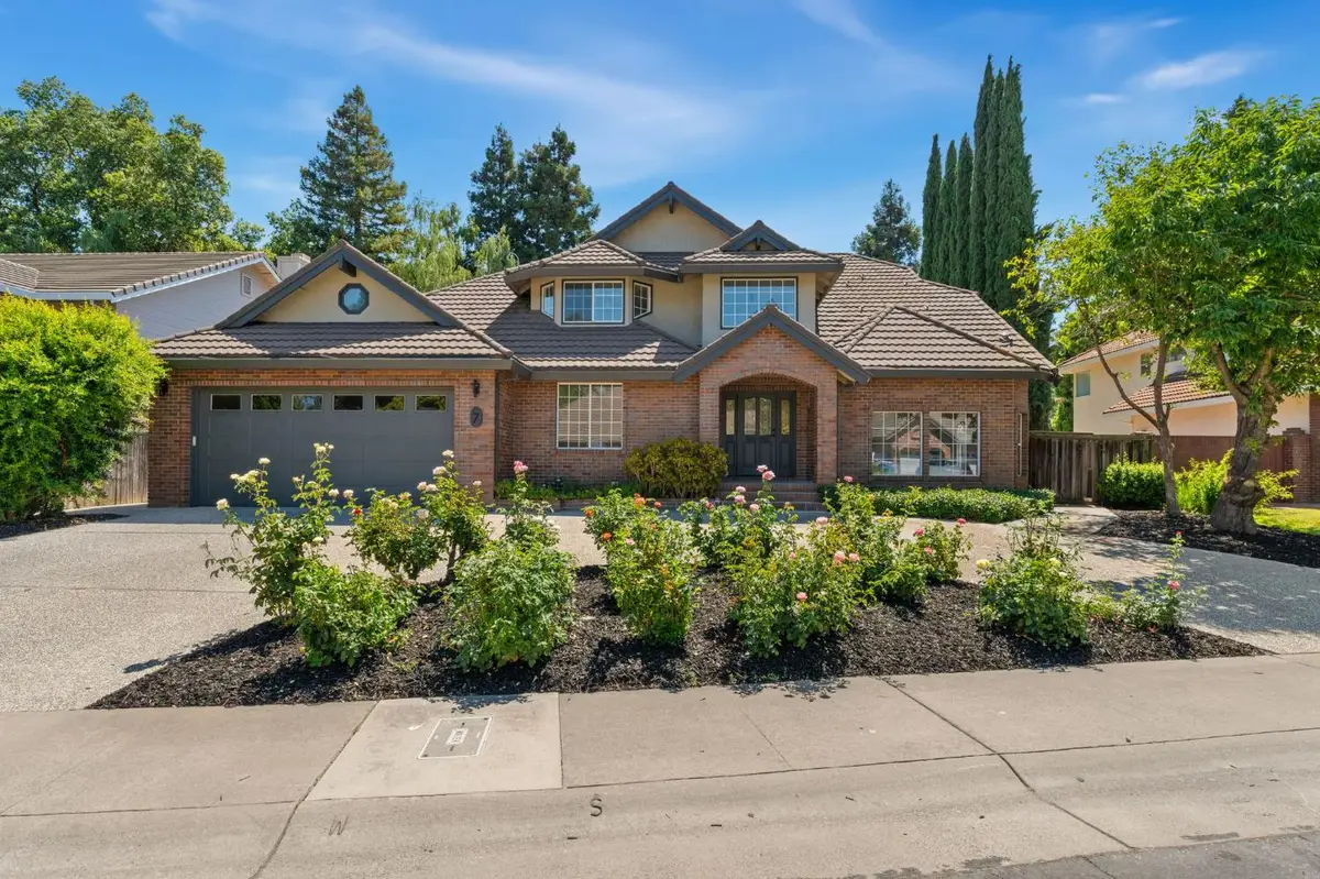 7 Chicory Bend Court, Sacramento, CA 95831 - #1