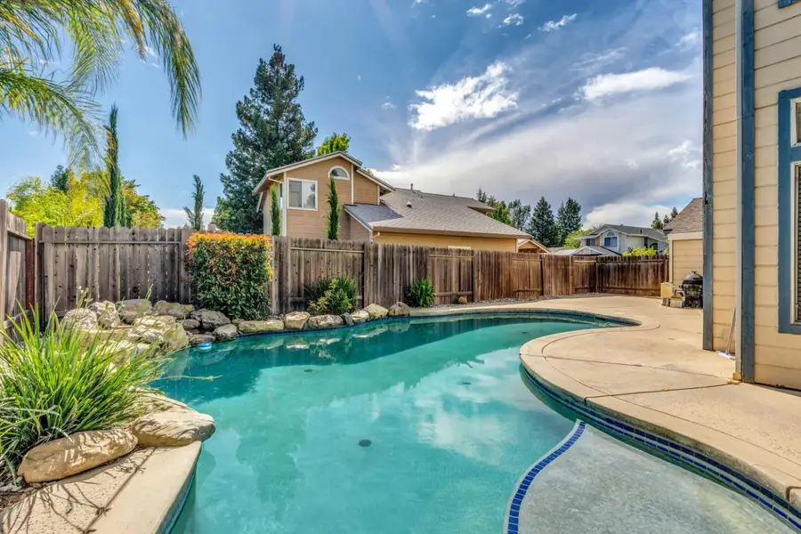 9186 Lagrange Court, Elk Grove, CA 95624 - #2