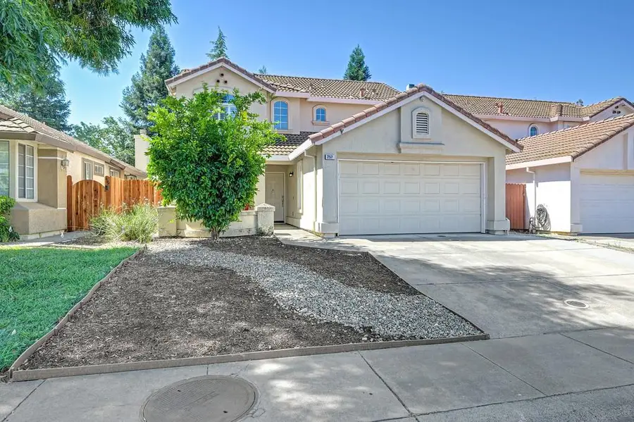 257 Union Street, Roseville, CA 95678 - #2