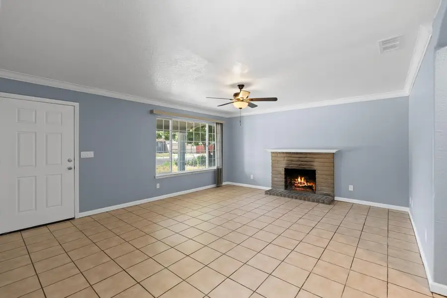1873 Deauville Drive, Stockton, CA 95210 - #3