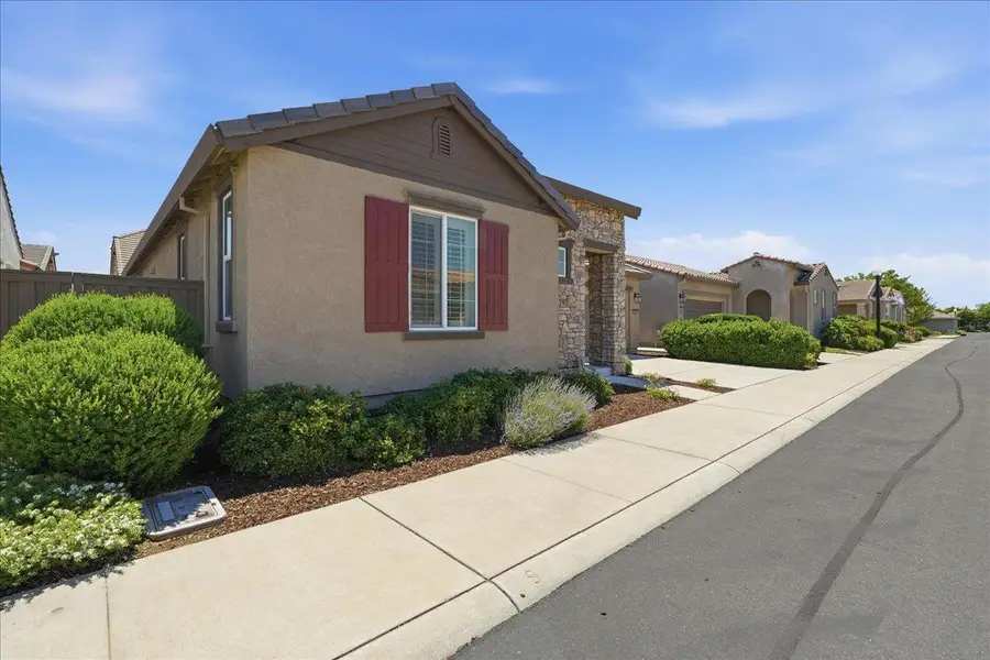 3910 Del Arco Lane, Sacramento, CA 95834 - #2