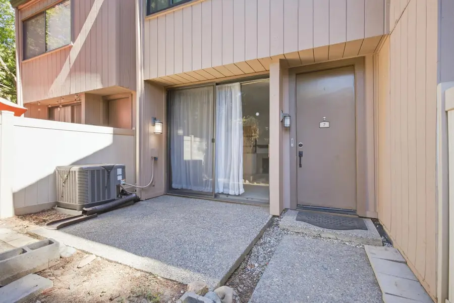 536 Woodside Oaks #7, Sacramento, CA 95825 - #3