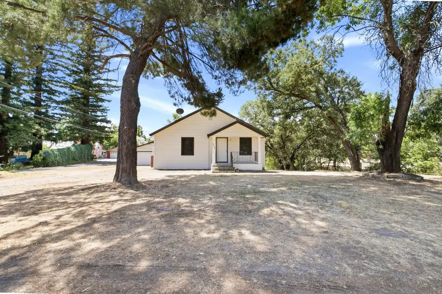 8048 Twin Oaks Avenue, Citrus Heights, CA 95610 - #2