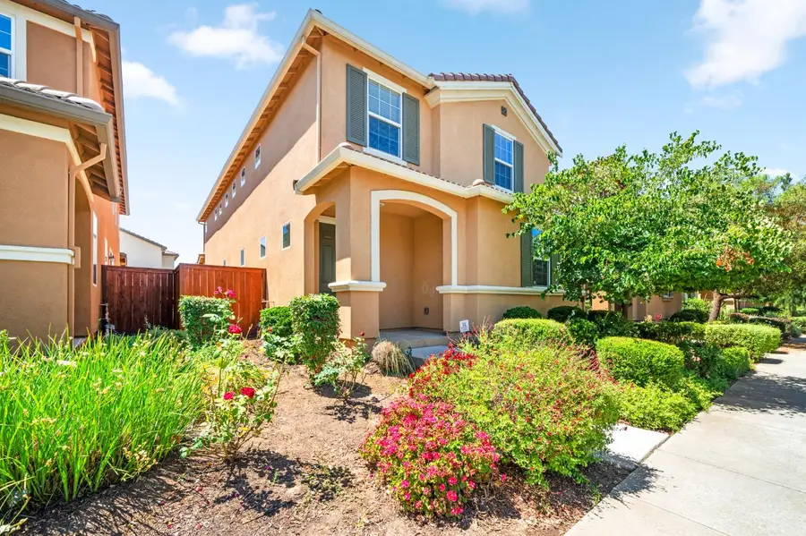 3082 Club Center Drive, Sacramento, CA 95835 - #3
