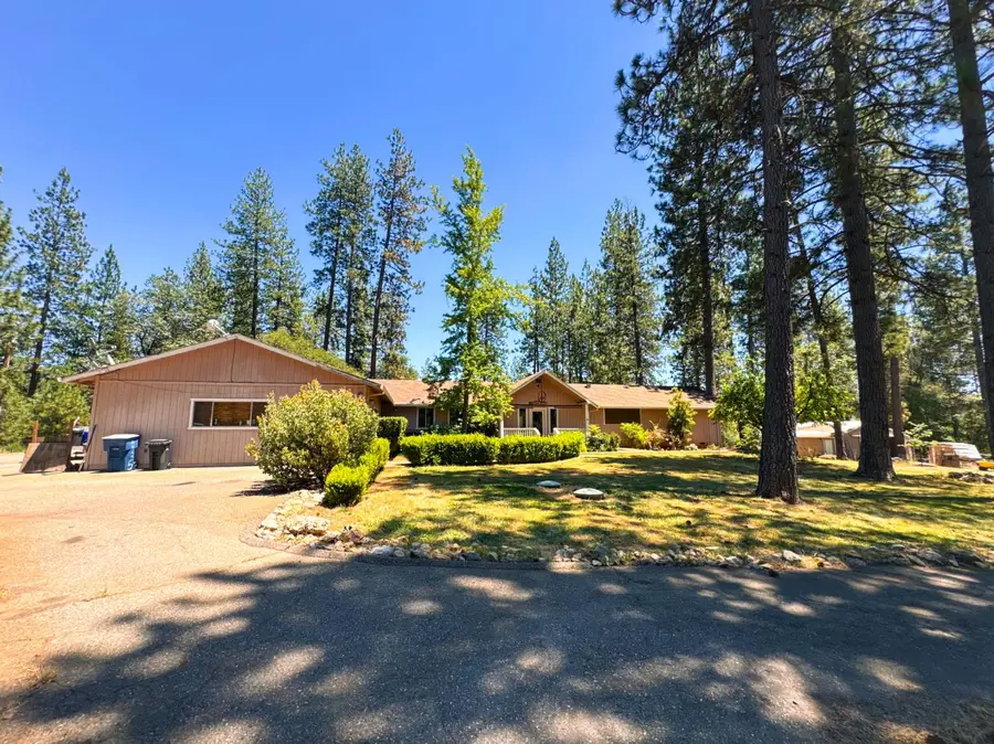 6425 Quartz Mine Road, Mountain Ranch, CA 95246 - #2