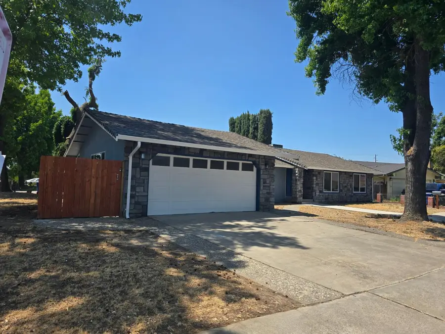 1500 NW Kirkland Court, Modesto, CA 95356 - #3