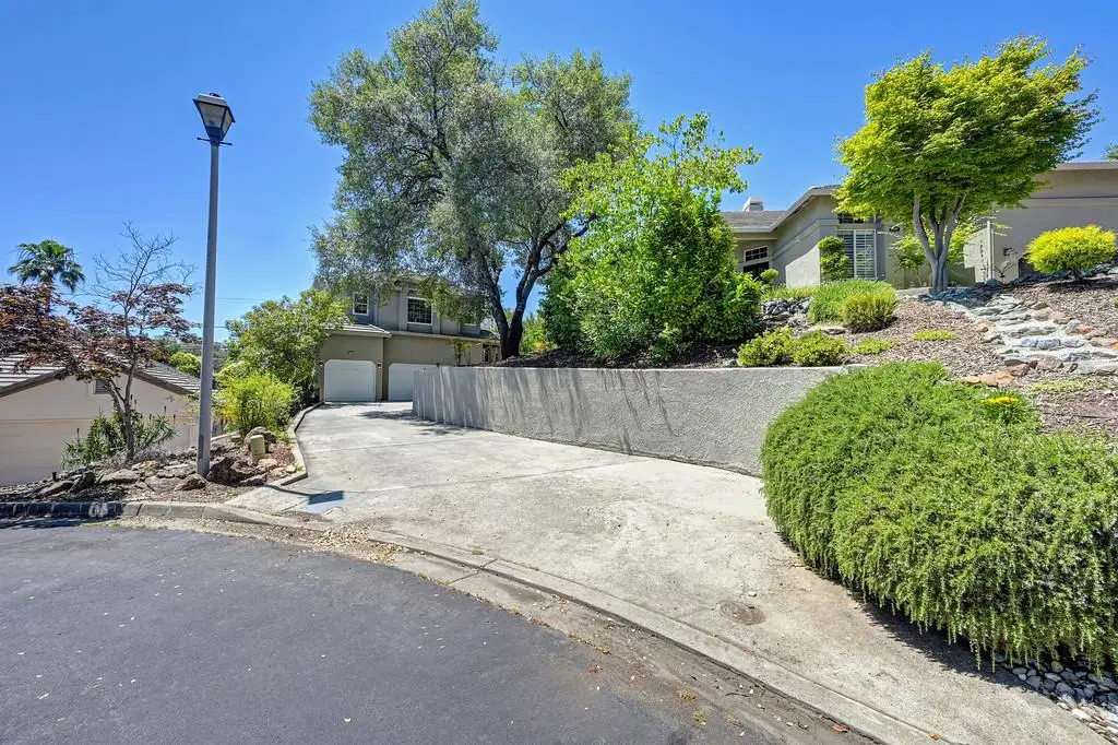 1050 Fox Run Court, Auburn, CA 95603 - #1