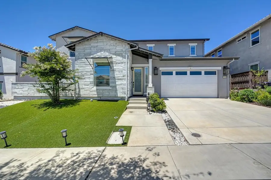 17203 Rosamond Street, Lathrop, CA 95330 - #2