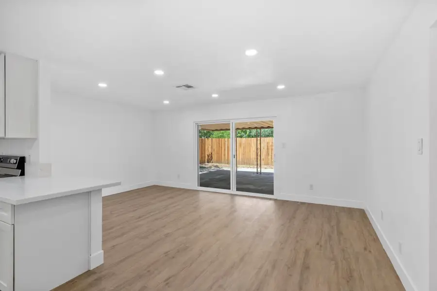 7229 Lawnwood Drive, Sacramento, CA 95828 - #3