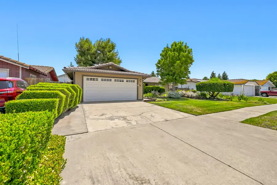 88 Sweetwater Avenue, Merced, CA 95341 - #2
