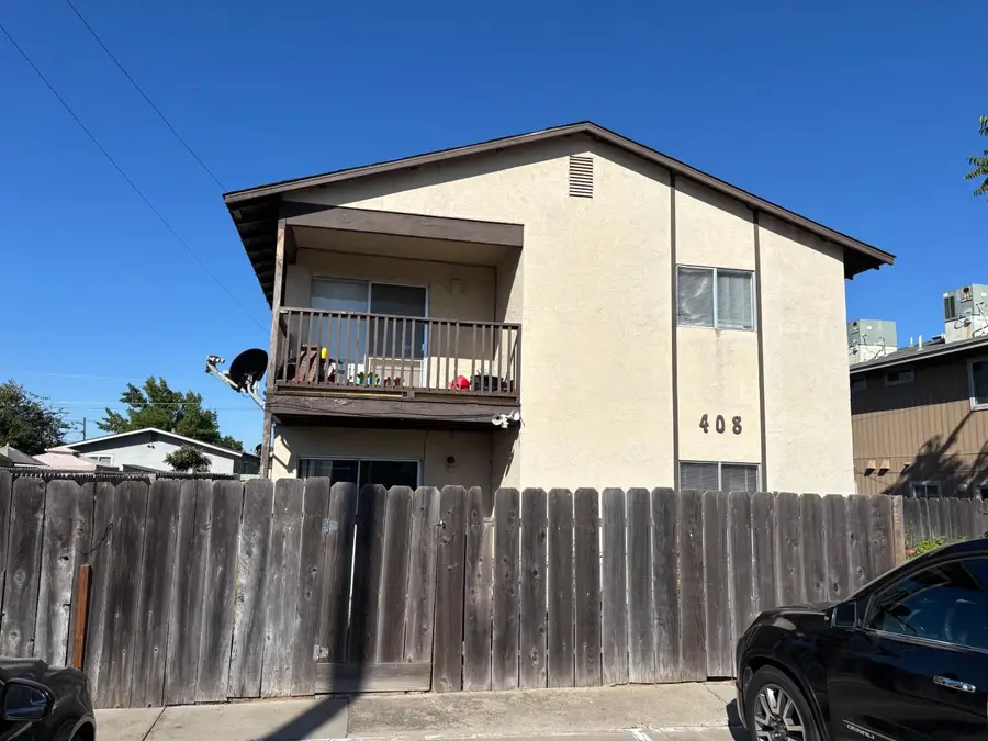 408 S 2nd Avenue, Oakdale, CA 95361 - #2