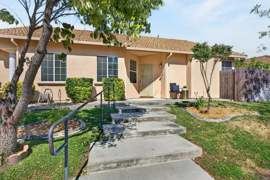 101 Aruba Circle, Sacramento, CA 95823 - #3