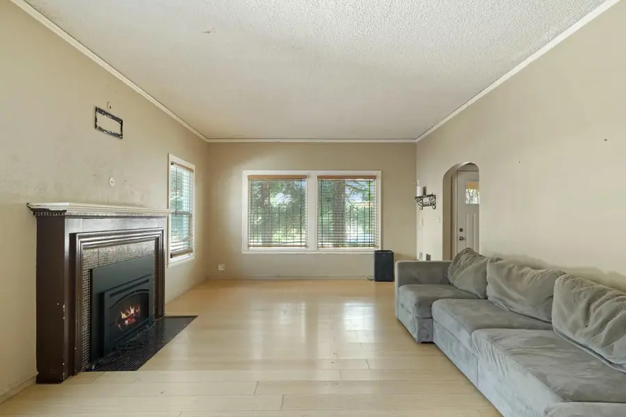 728 W Acacia Street, Stockton, CA 95203 - #2