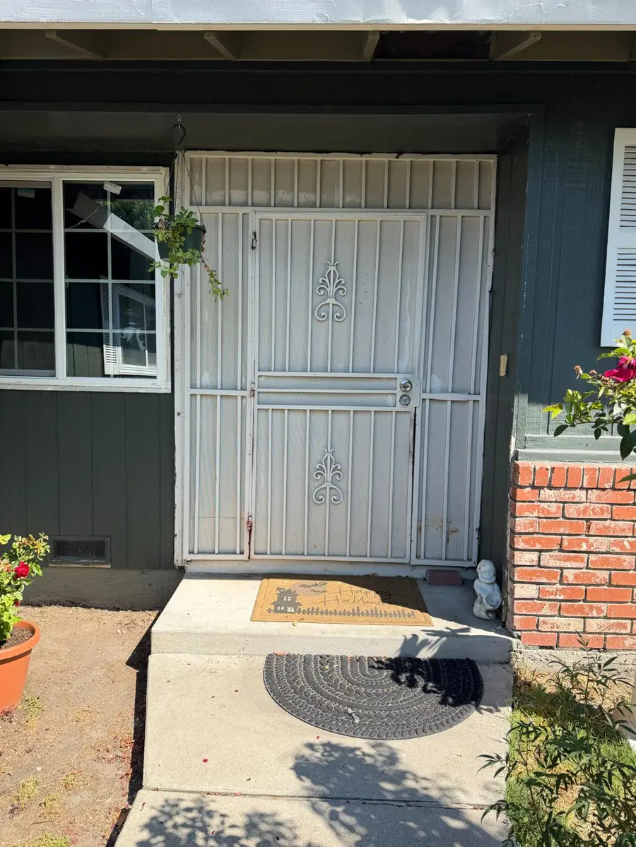 249 Los Felis Avenue, Stockton, CA 95210 - #2