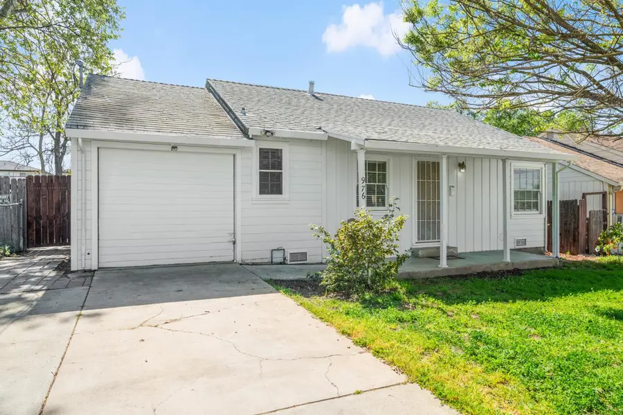 976 Acacia Avenue, Sacramento, CA 95815 - #2