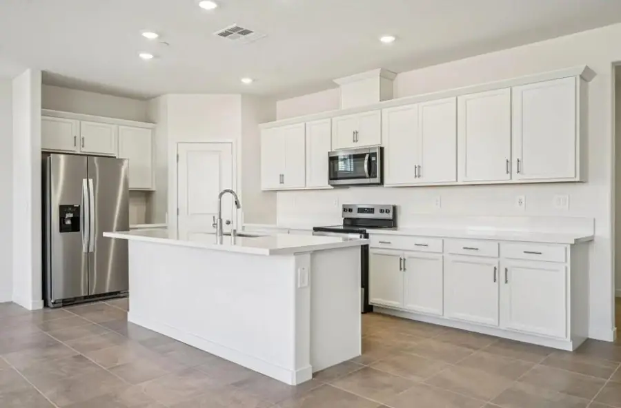 1299 Bastion Ave., Galt, CA 95632 - #3