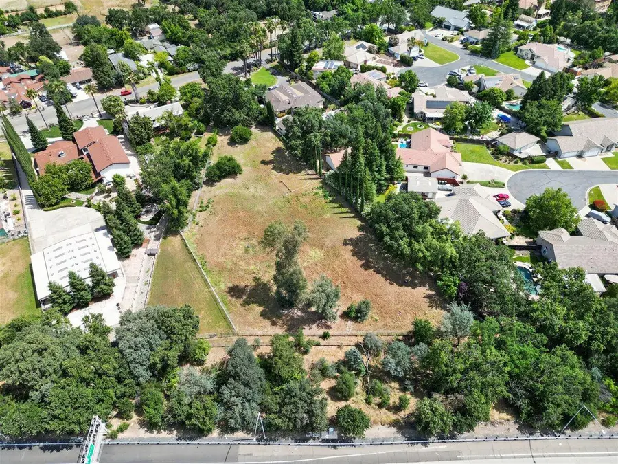 4100 Orange Grove Avenue, Sacramento, CA 95841 - #2