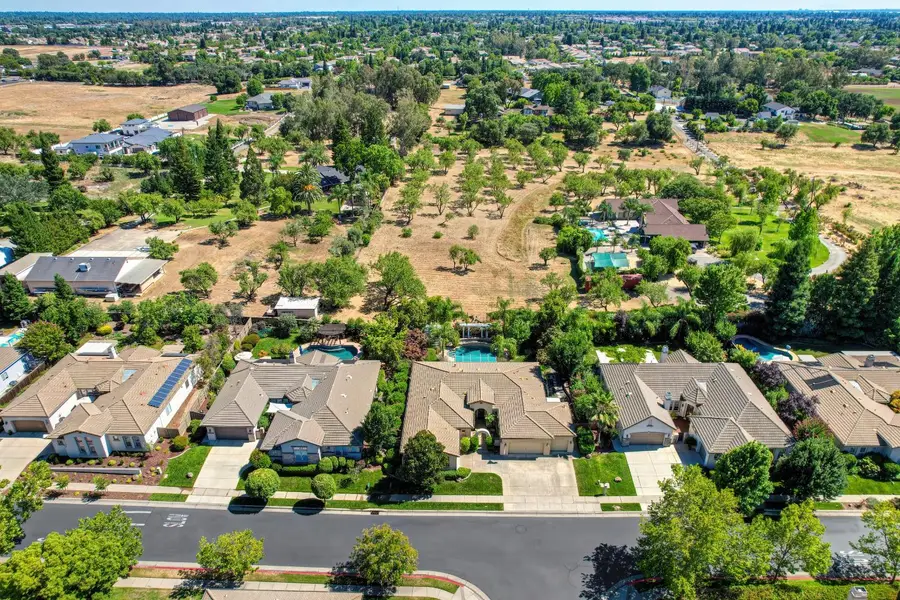 9341 Courtney Way, Roseville, CA 95747 - #3