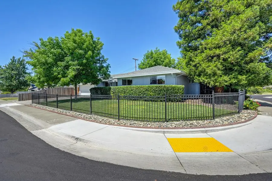 6841 Shalimar Way, Citrus Heights, CA 95621 - #3