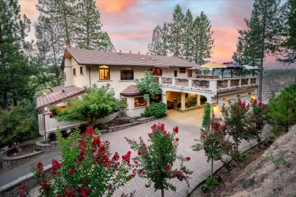 21050 Pine Ridge Lane, Colfax, CA 95713