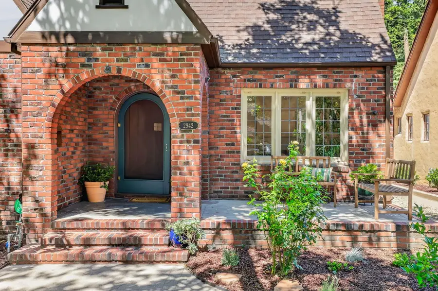 2942 Highland Avenue, Sacramento, CA 95818 - #2