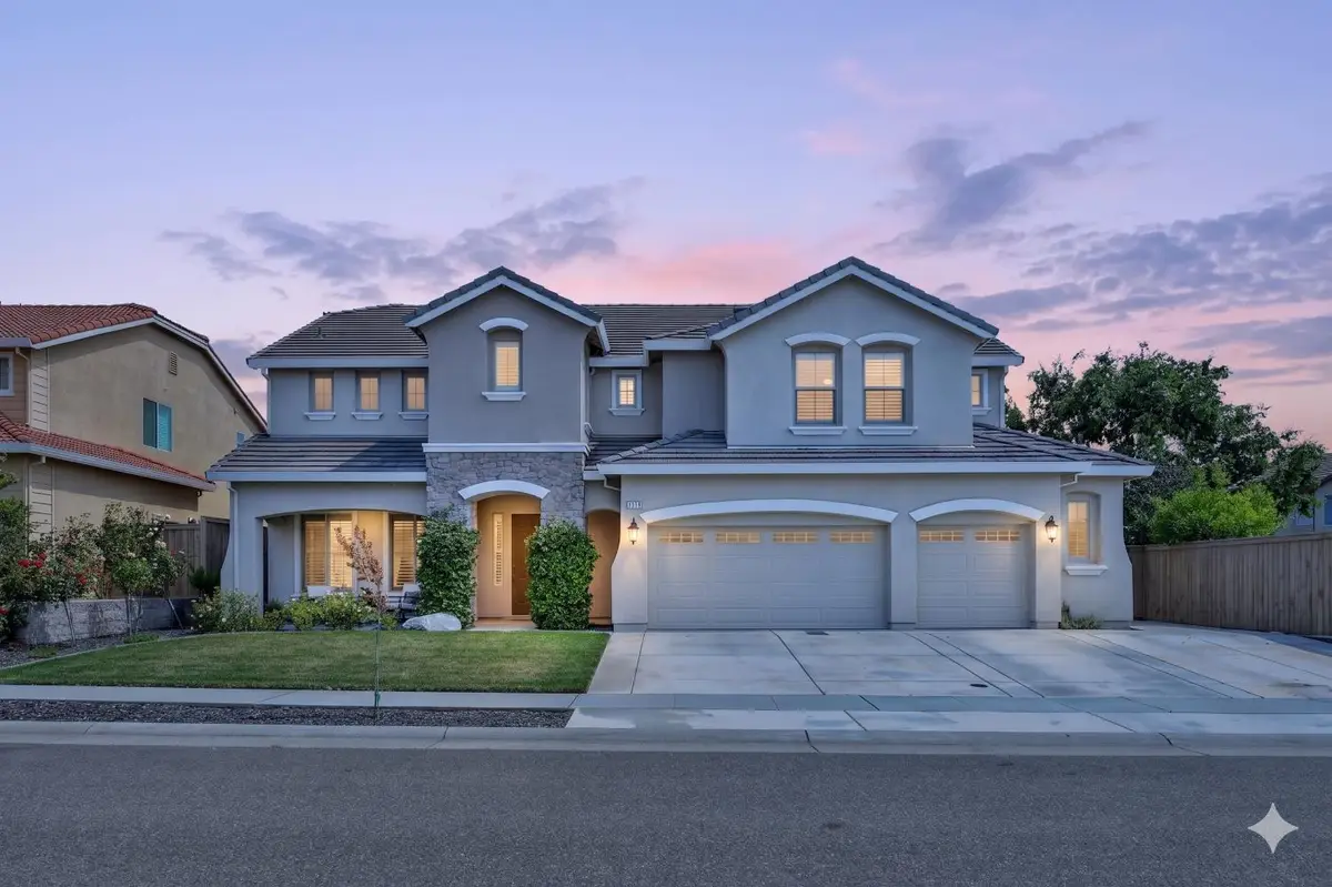 2749 Lincoln Airpark Dr, Lincoln, CA 95648 - #1
