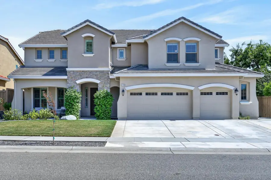 2749 Lincoln Airpark Dr, Lincoln, CA 95648 - #2